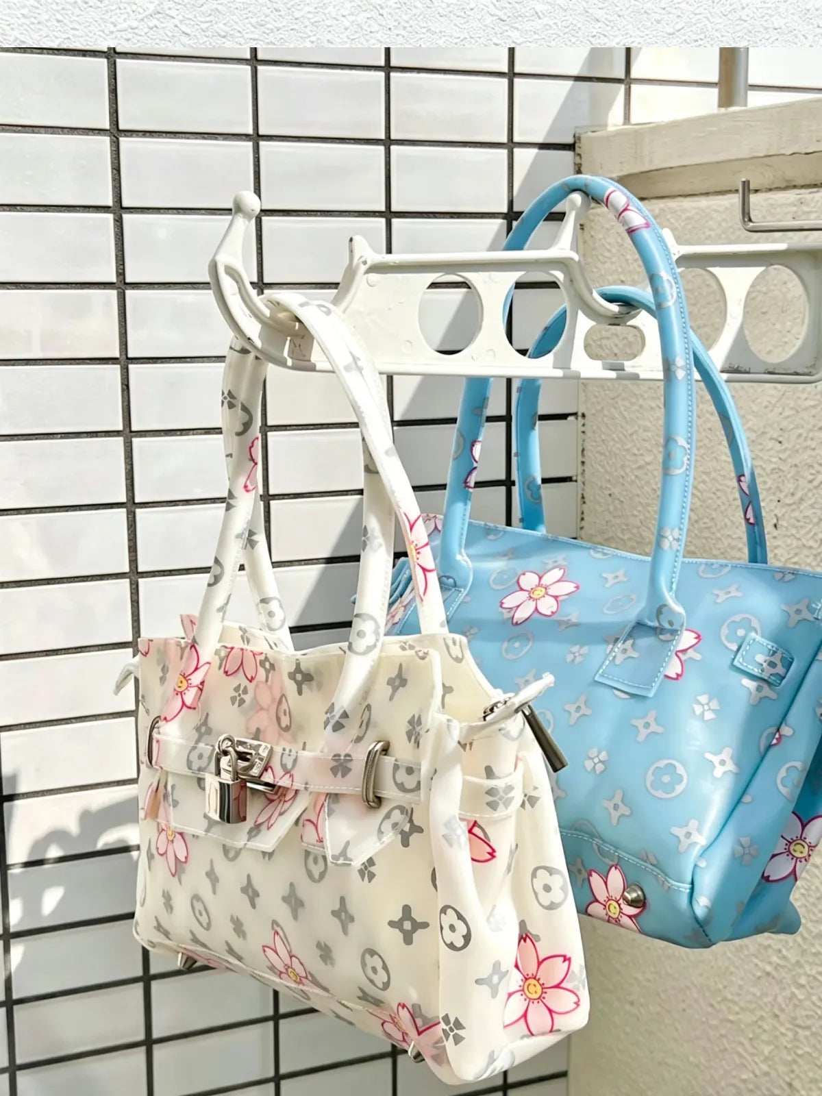 White Jelly Shoulder Firkin Bag – Medium